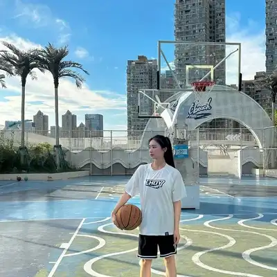 卢飞